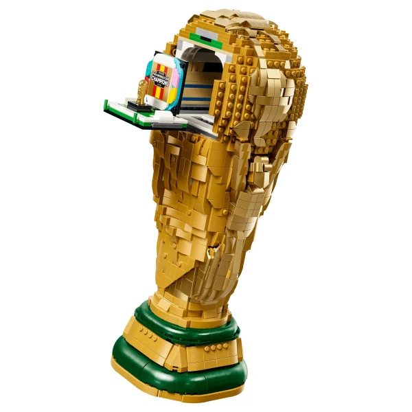 4000351-lego-editions-fifa-world-cup-official-trophy-champions-abierto